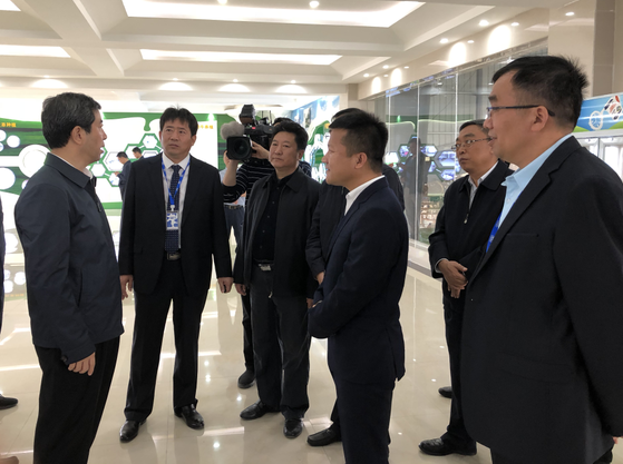 河南省委副書記、省長陳潤兒一行蒞臨 花花牛集團(tuán)魯山瑞亞牧業(yè)有限公司視察調(diào)研